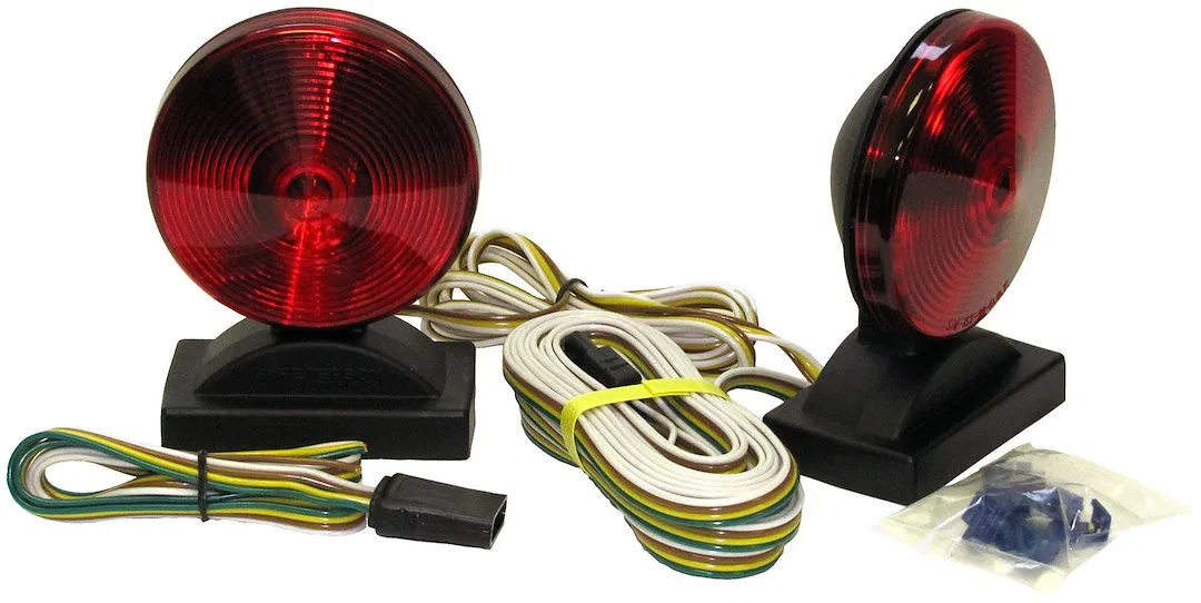 V555 – PETERSON MFG Tow Light Kit, With Trunk Harness/ 20 Foot Four-Wire Harness/ Connectors/ Installation Instructio...